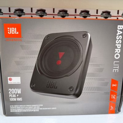 یک ساب‌ووفر JBL BassPro Lite