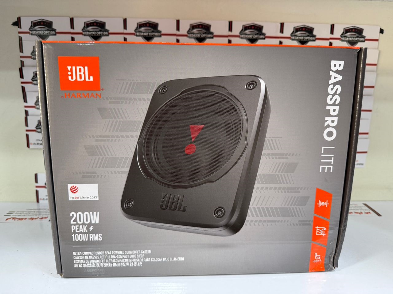 یک سابووفر JBL BassPro Lite یک سابووفر JBL BassPro Lite