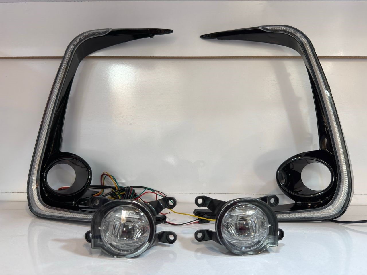 دیلایت راهنما دار همراه با پرژکتور دیلایت راهنما دار همراه با پرژکتور